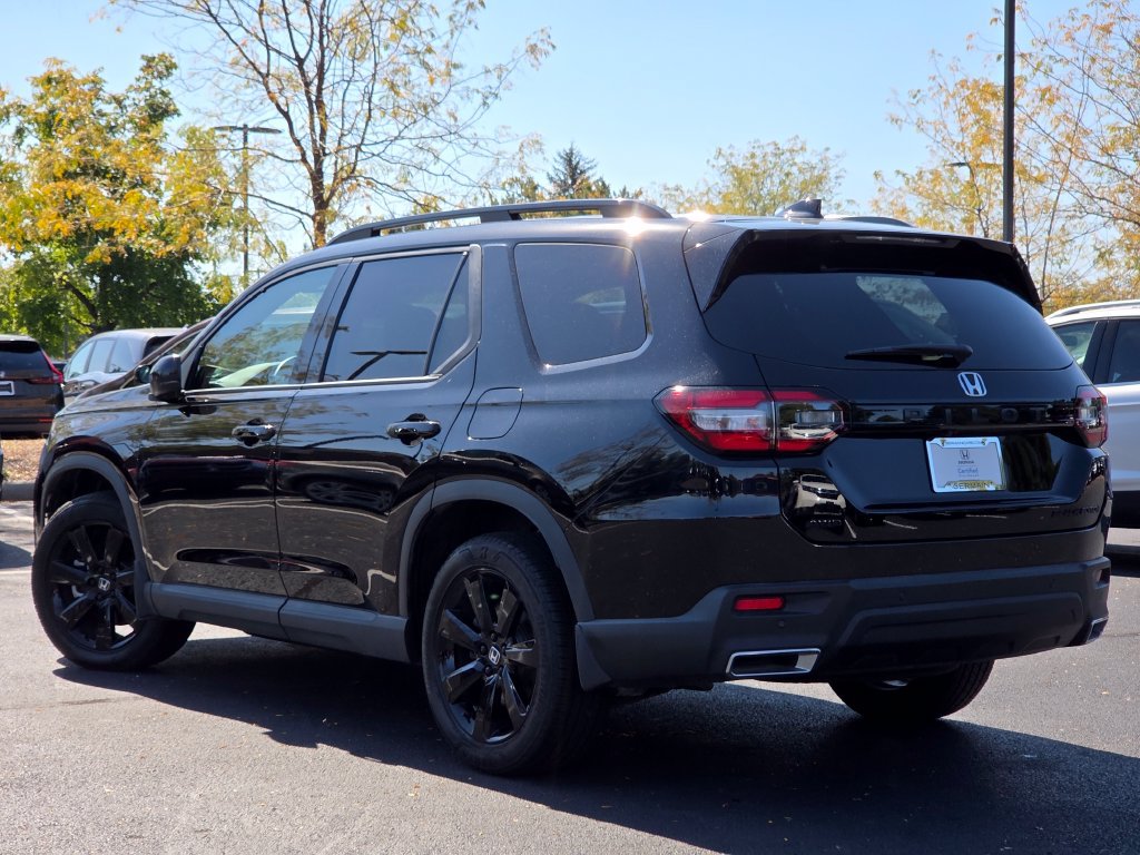 Certified 2025 Honda Pilot Black Edition image 26