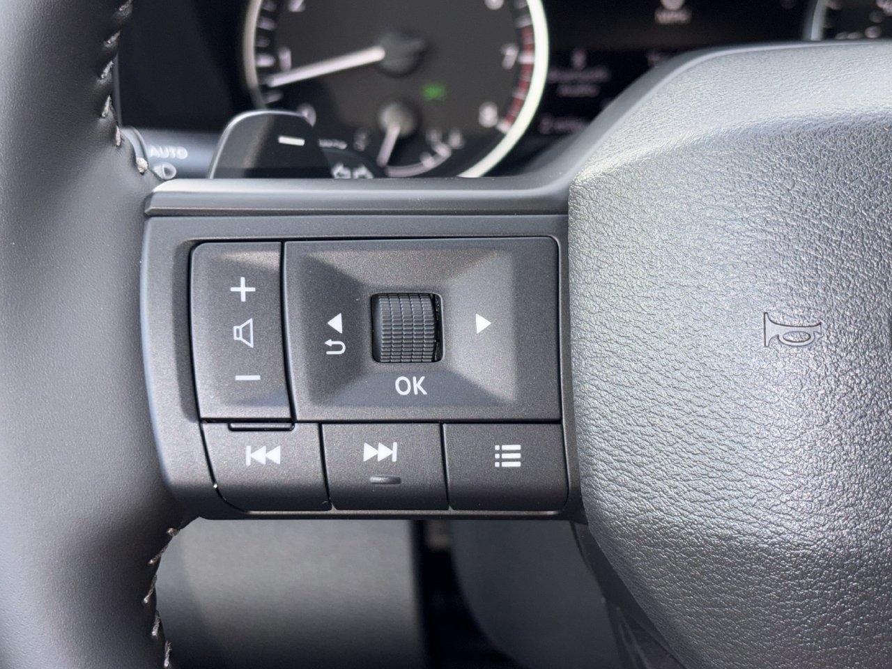 New 2026 Nissan Pathfinder SV FWD image 11