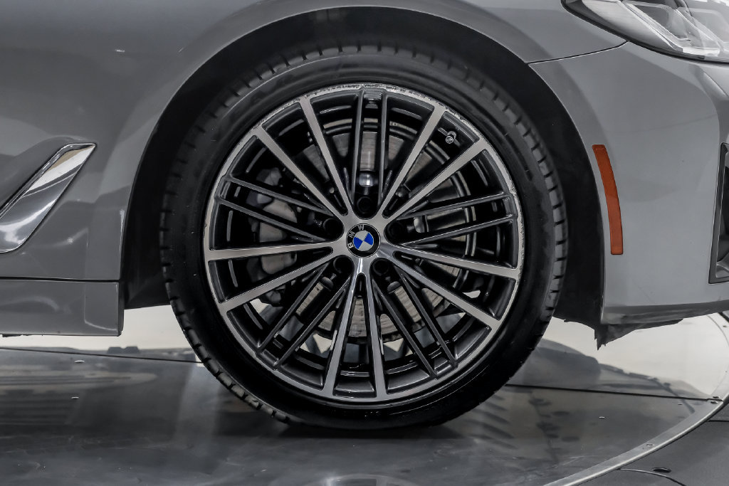 Used 2023 BMW 530i w/ Premium Package RWD image 55
