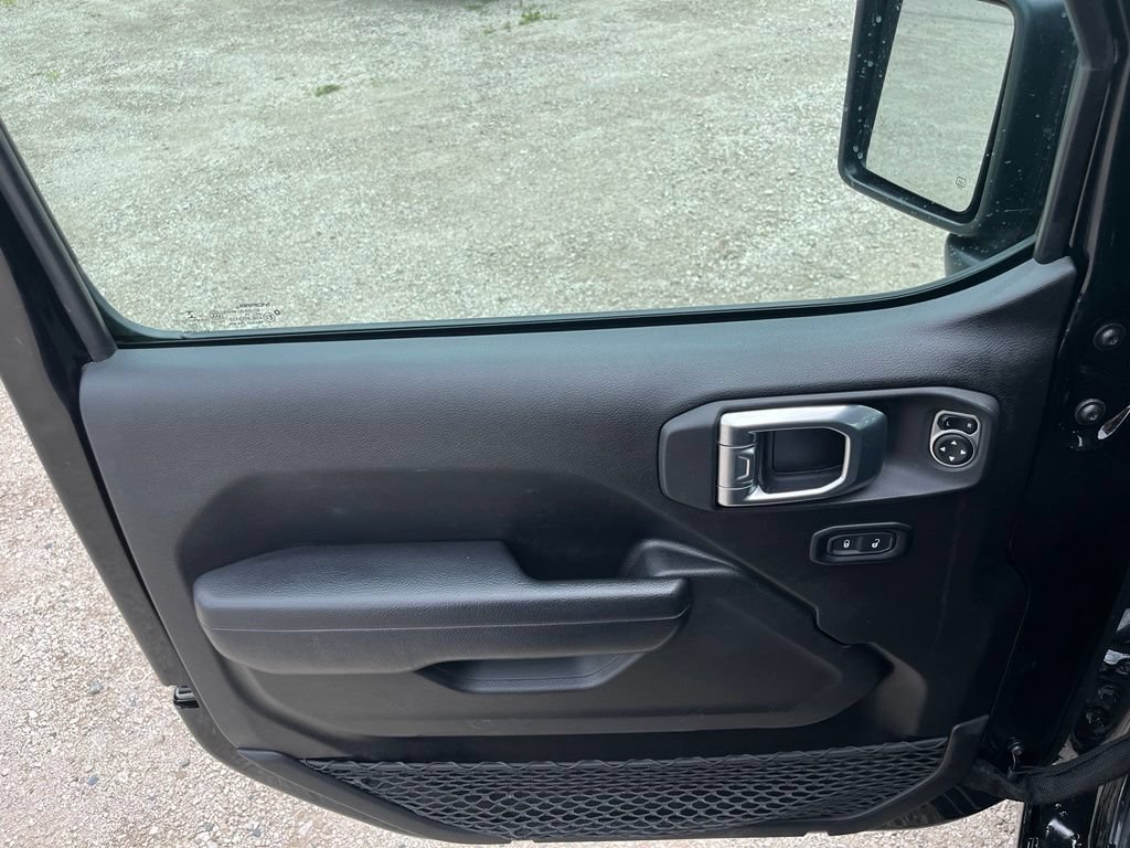 Used 2024 Jeep Wrangler Unlimited Sport AWD/4WD image 16