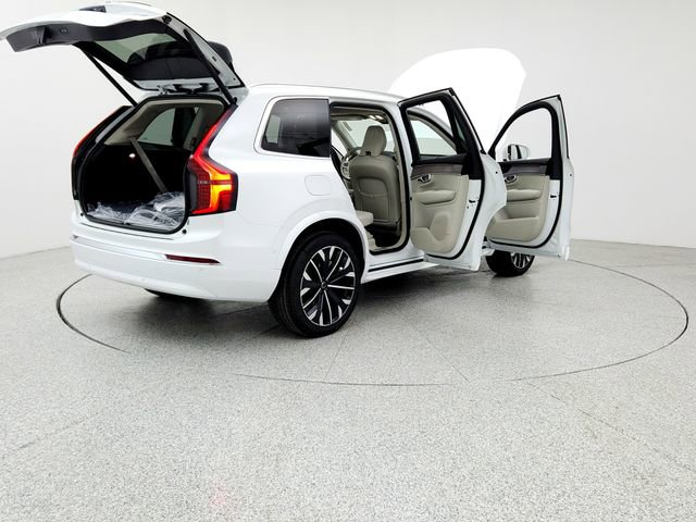 New 2026 Volvo XC90 T8 Ultra w/ Protection Package Premier image 11