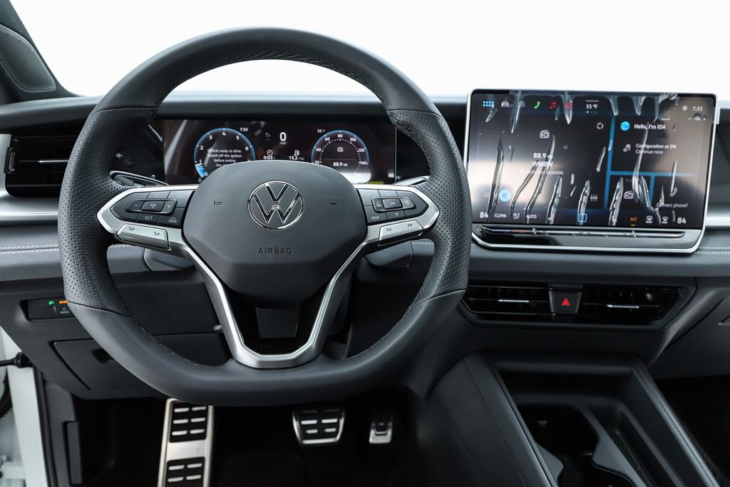 New 2026 Volkswagen Tiguan SE R-Line image 59