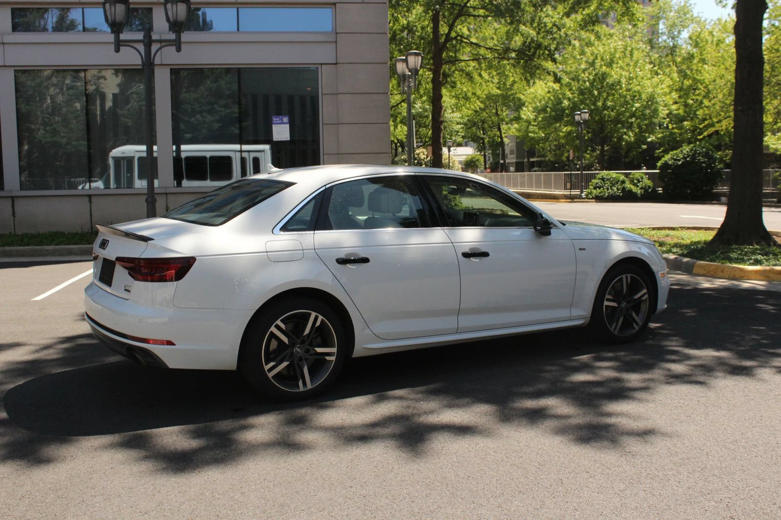 Used 2018 Audi A4 2.0T Premium Plus w/ Premium Plus Package AWD/4WD image 7