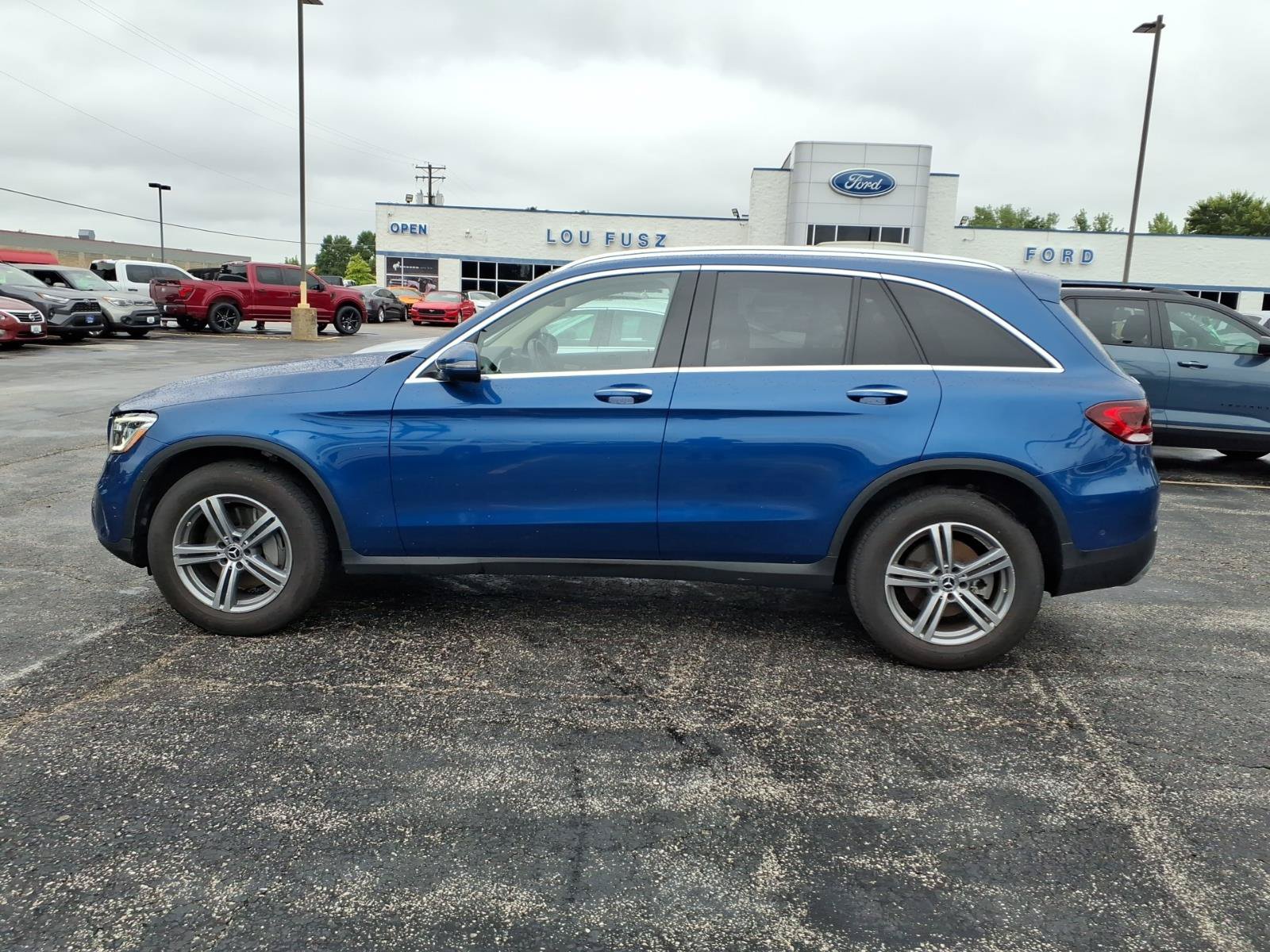 Used 2022 Mercedes-Benz GLC 300 4MATIC image 5