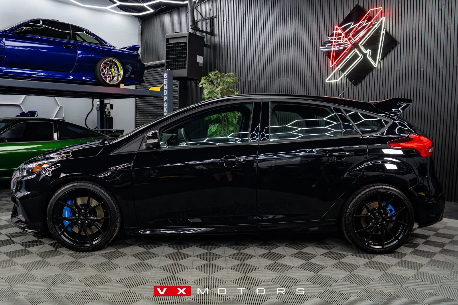 Used 2017 Ford Focus RS AWD/4WD image 8