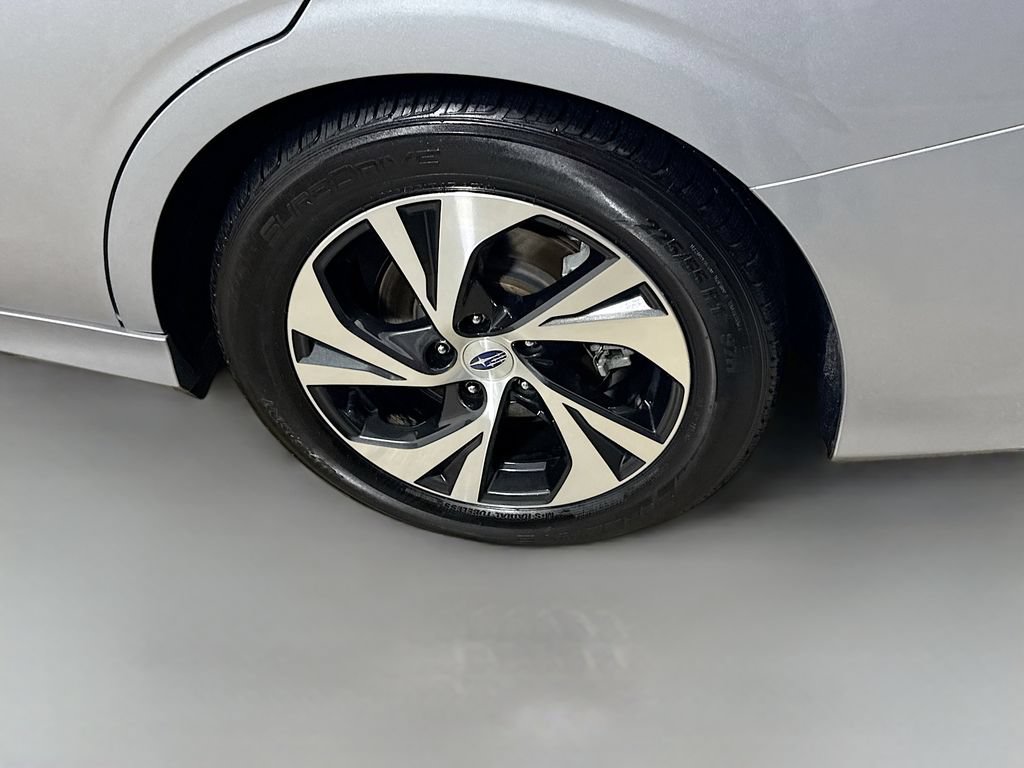 Used 2022 Subaru Legacy Premium AWD/4WD image 9