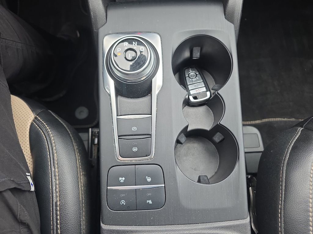 Certified 2022 Ford Escape Titanium w/ Titanium Elite Package image 48