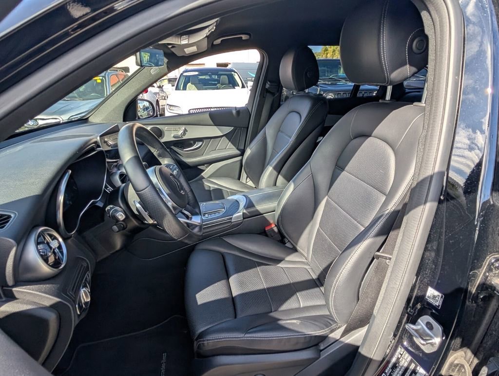 Used 2022 Mercedes-Benz GLC 300 image 10