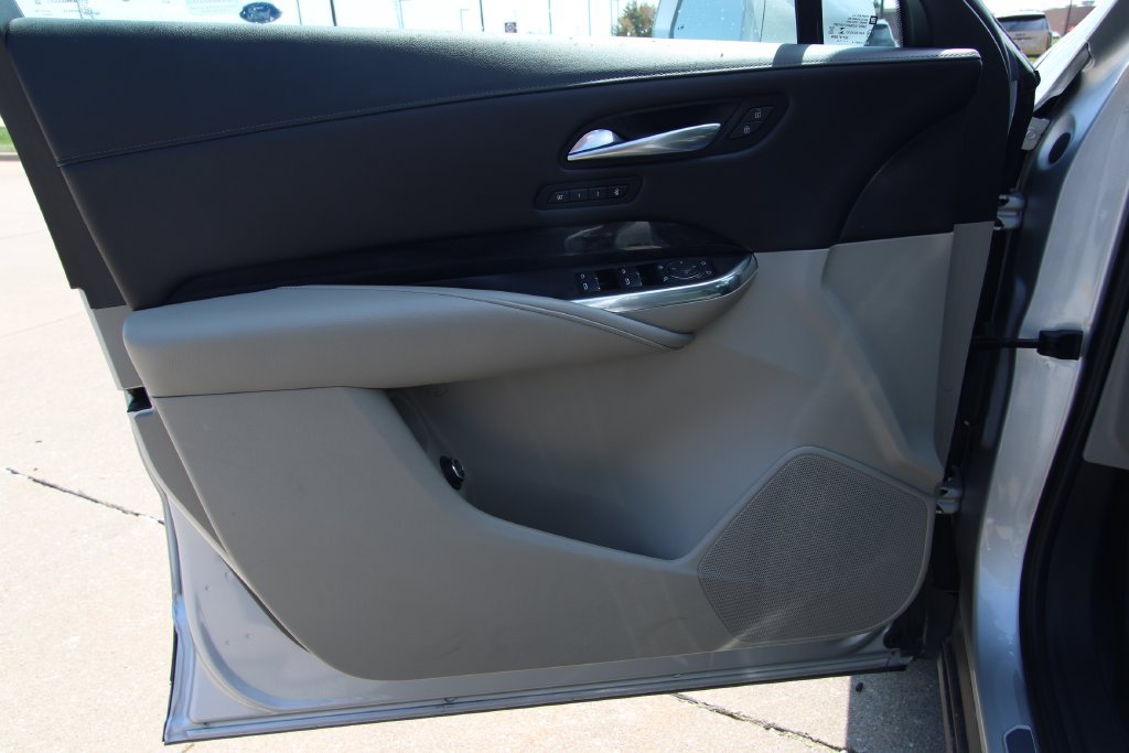 Used 2019 Cadillac XT4 Premium Luxury AWD/4WD image 40
