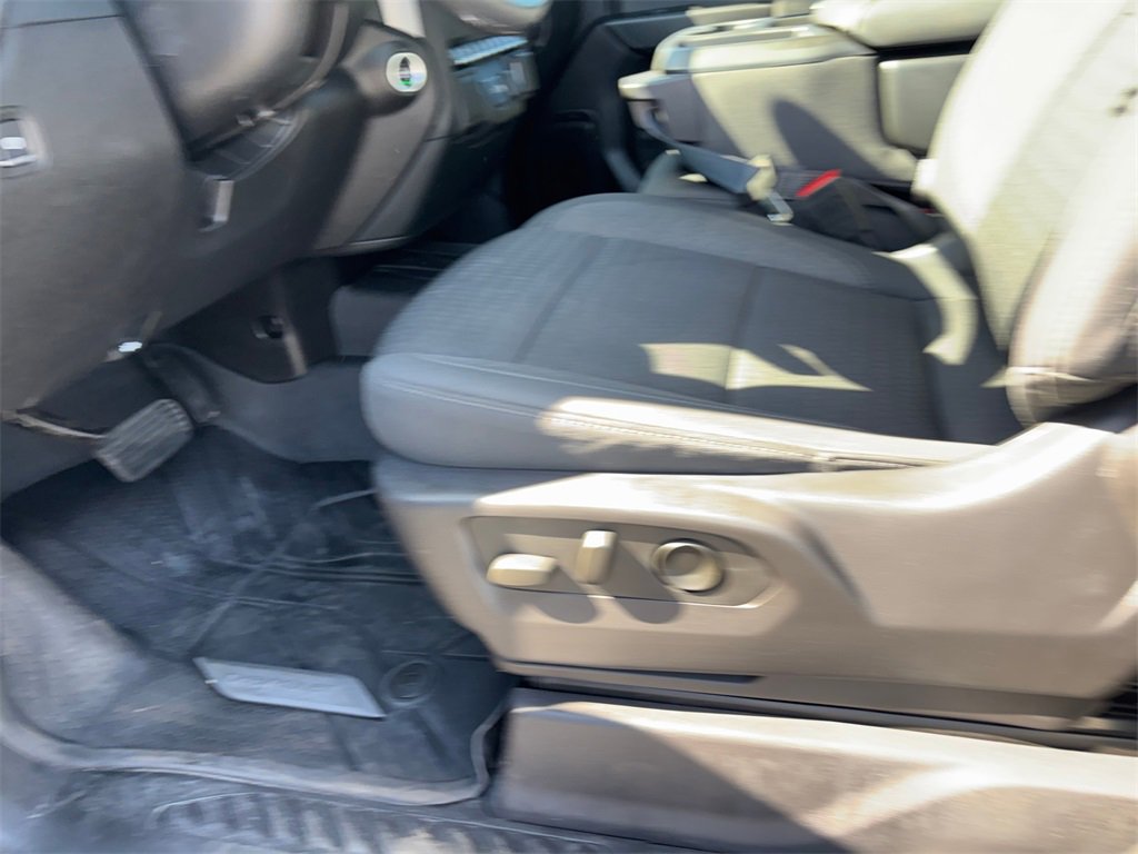 Used 2024 Chevrolet Silverado 1500 Custom image 24