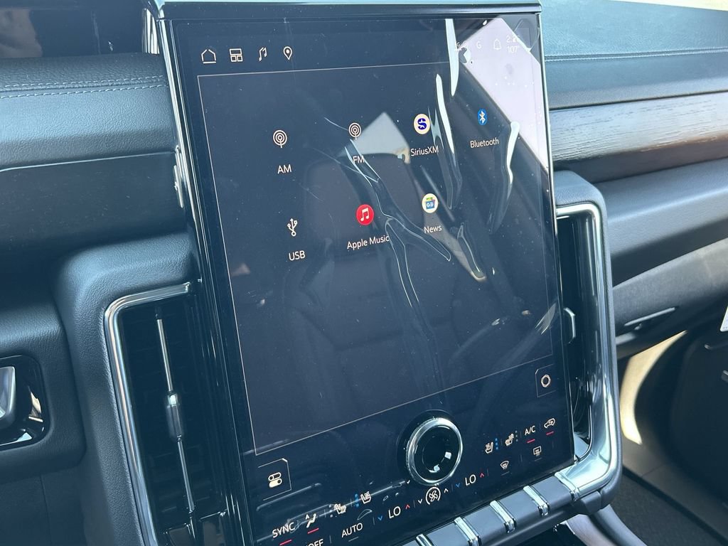 New 2026 GMC Yukon Denali AWD/4WD image 13