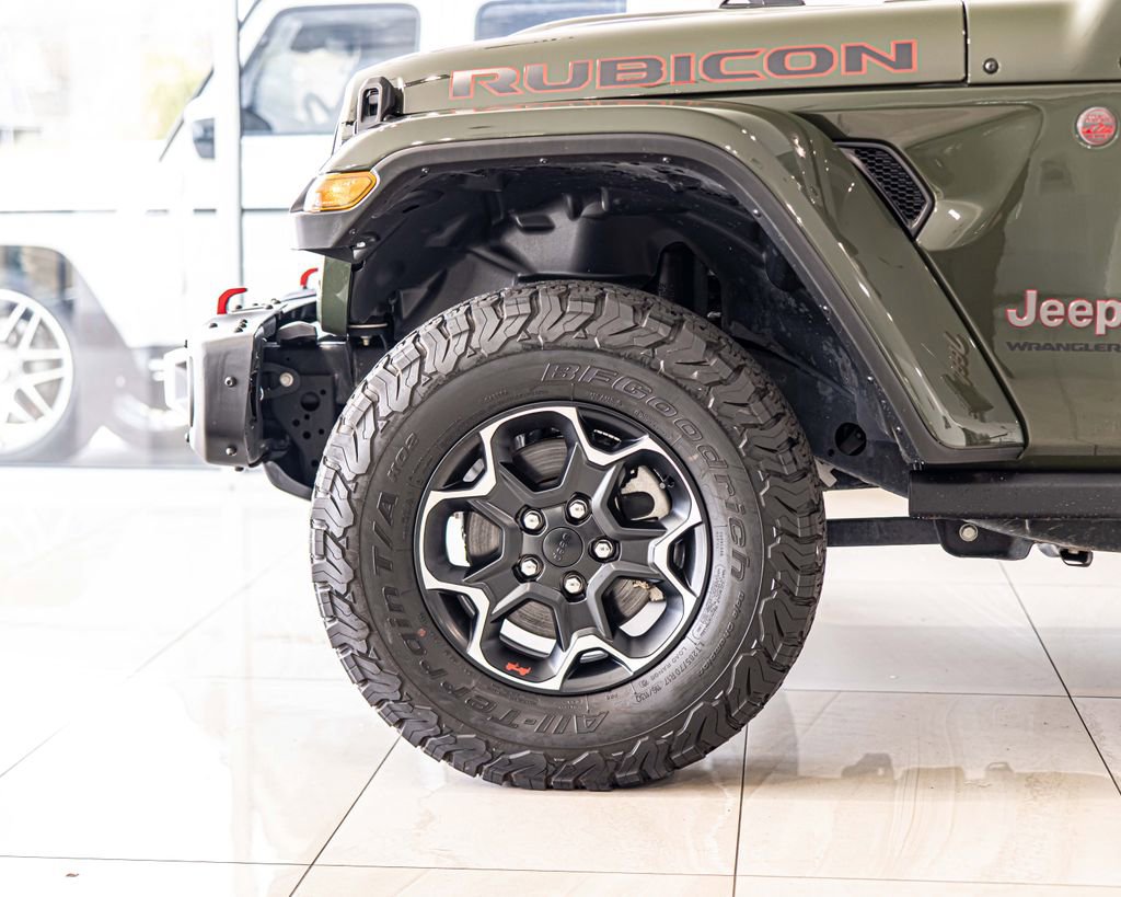 Used 2023 Jeep Wrangler Unlimited Rubicon w/ Dual Top Group AWD/4WD image 9