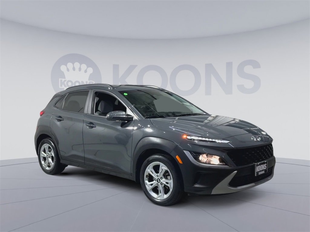 Used 2023 Hyundai Kona SEL image 2