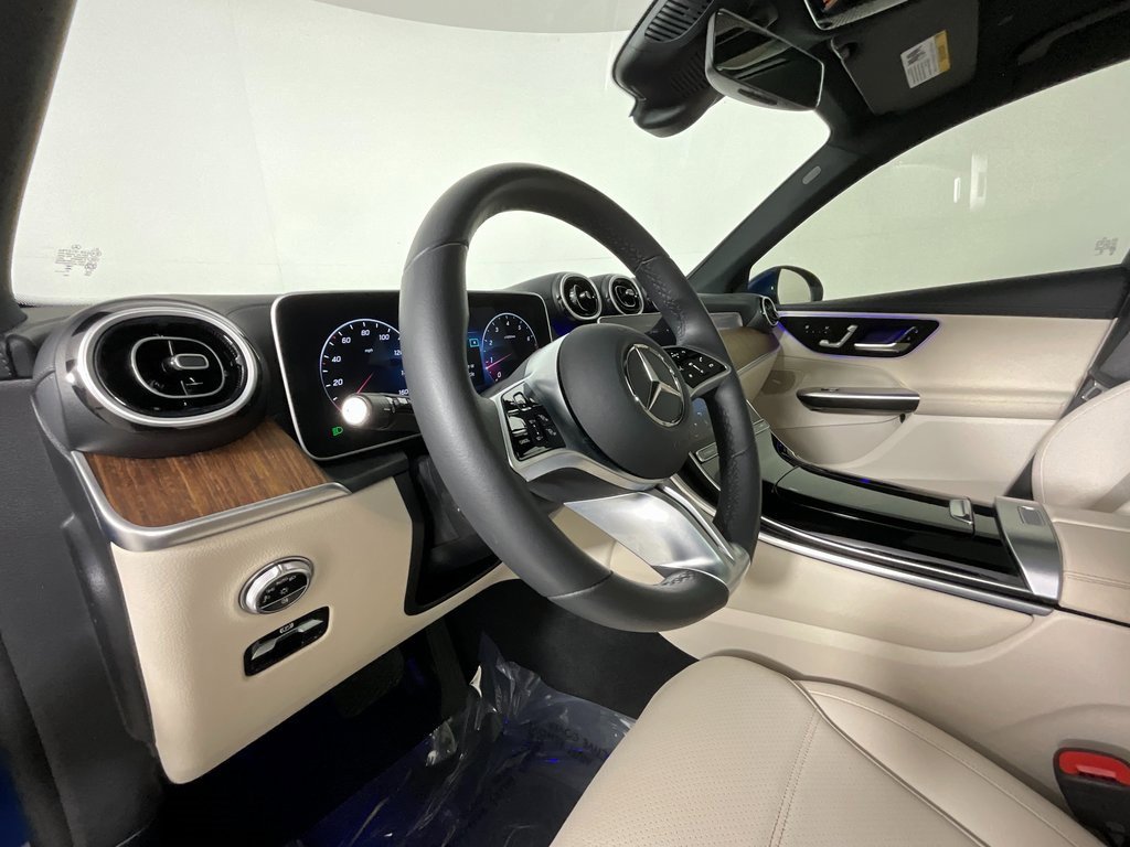 Used 2024 Mercedes-Benz GLC 300 4MATIC image 15