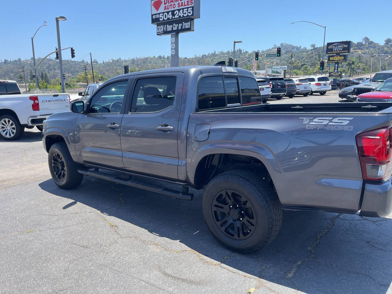 Used 2022 Toyota Tacoma SR image 10