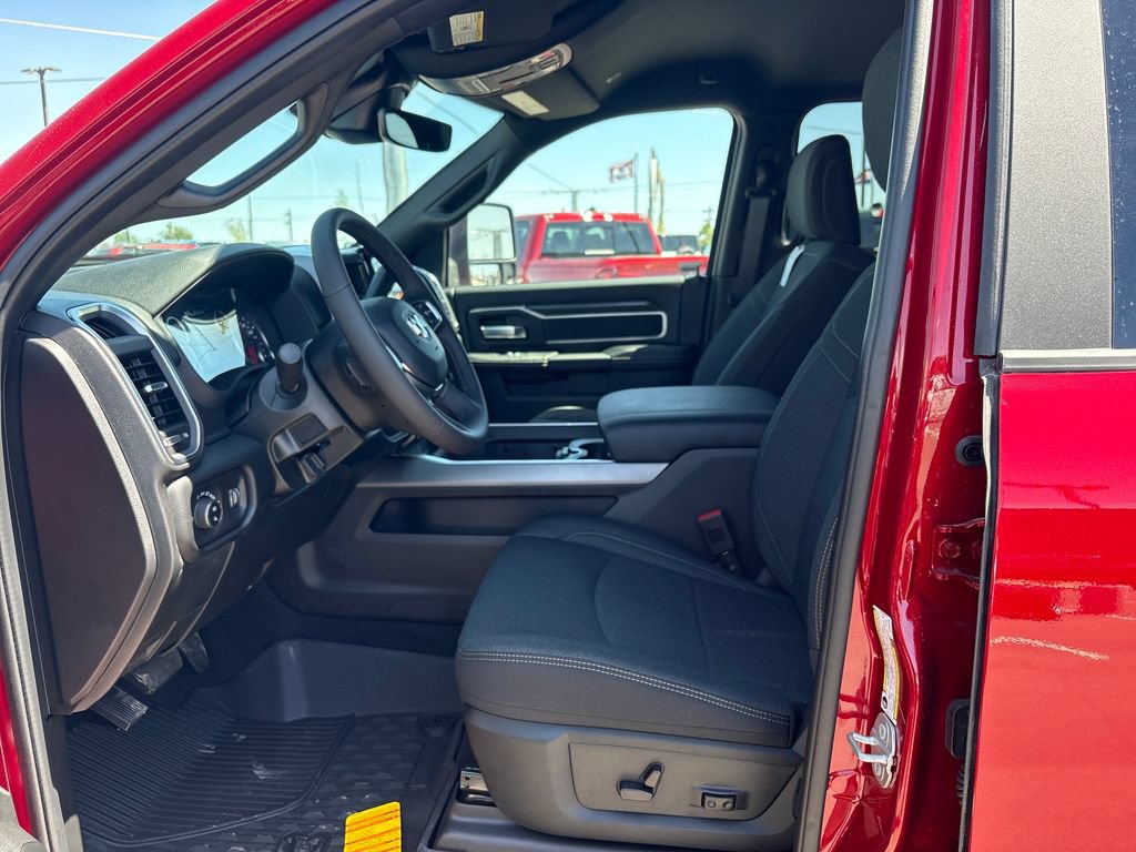 New 2026 RAM 2500 Big Horn AWD/4WD image 9