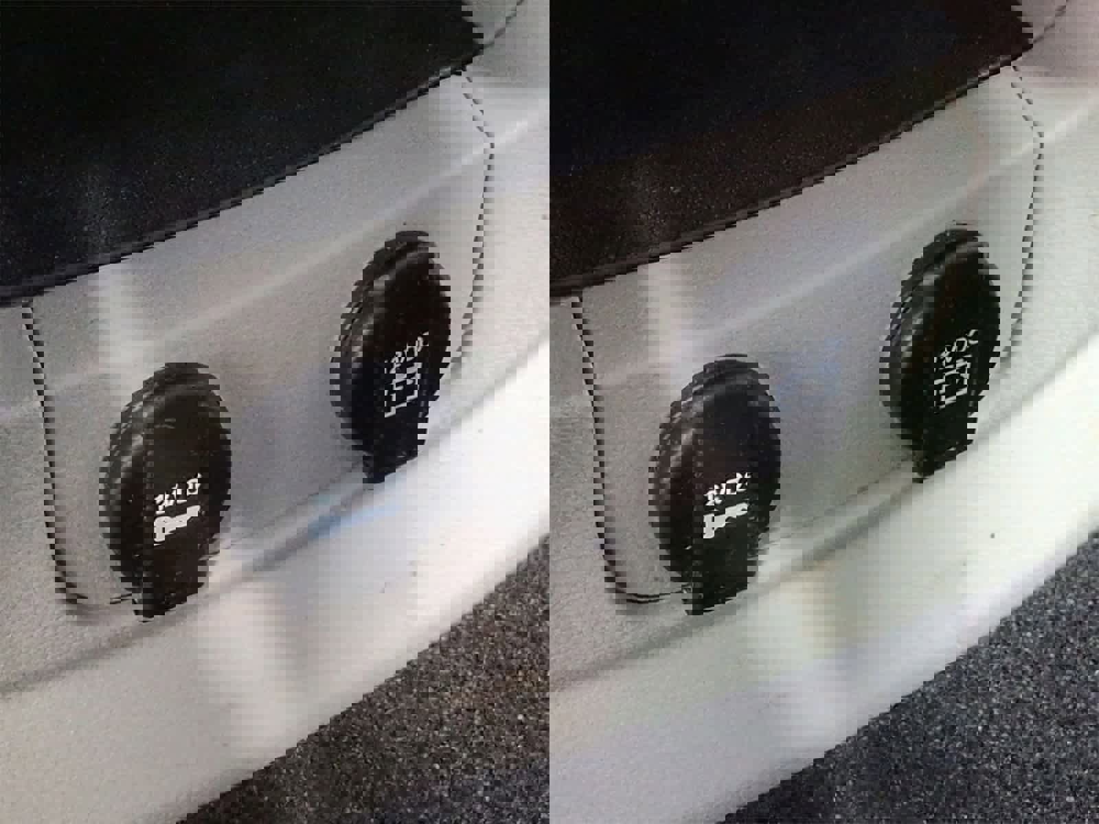 Used 2015 Chrysler Town & Country Touring-L w/ Driver Convenience Group image 30