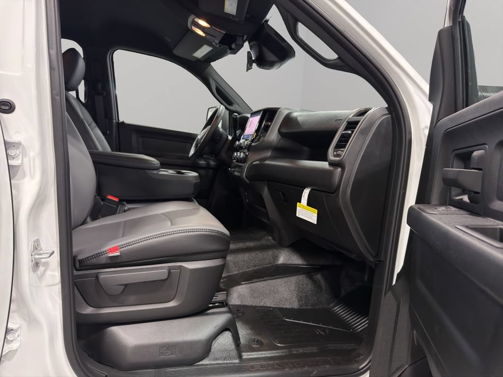 New 2026 RAM 4500 Tradesman w/ Chrome Appearance Group AWD/4WD image 17