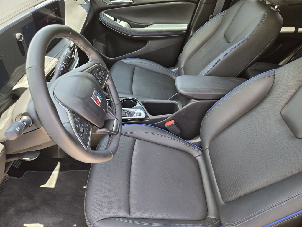 Used 2025 Buick Encore GX Sport Touring w/ Experience Buick Package FWD image 18