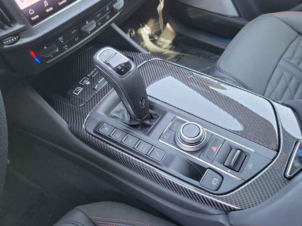 New 2023 Maserati Levante Trofeo image 11
