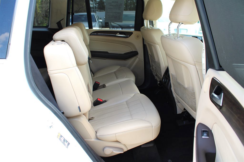 Used 2017 Mercedes-Benz GLS 450 4MATIC image 24