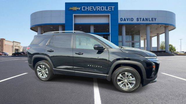 Used 2025 Chevrolet Equinox LT w/ Convenience Package II FWD image 9