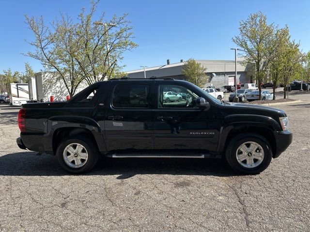 Used 2012 Chevrolet Avalanche LT w/ Suspension Package, Off-Road AWD/4WD image 6