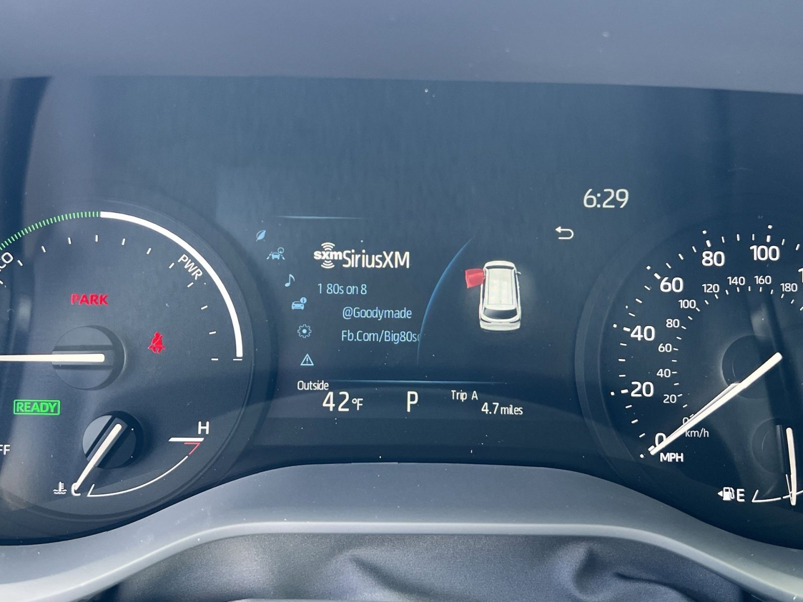 New 2026 Toyota Sienna XLE image 12