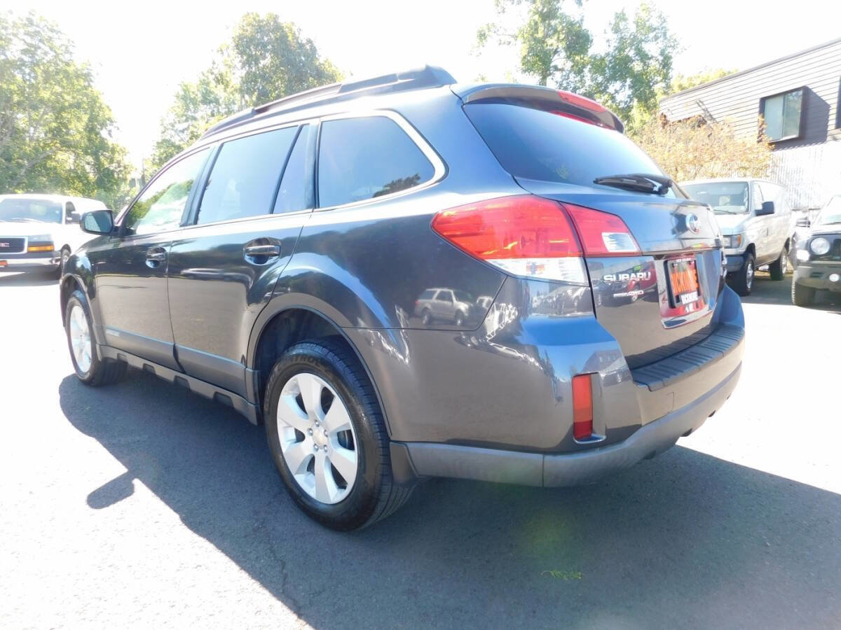 Used 2012 Subaru Outback 2.5i Premium image 3