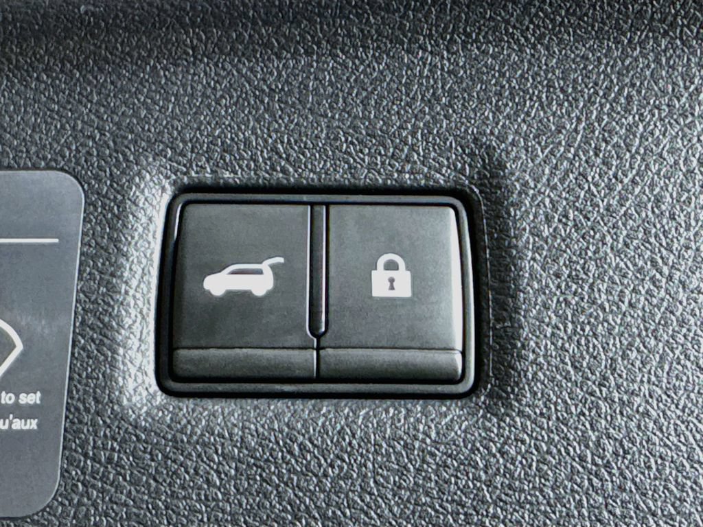 Certified 2023 INFINITI QX50 Luxe FWD image 36
