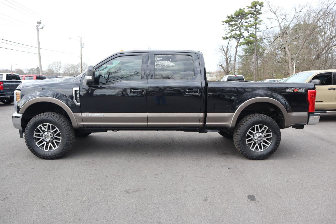 Used 2019 Ford F350 Lariat image 6