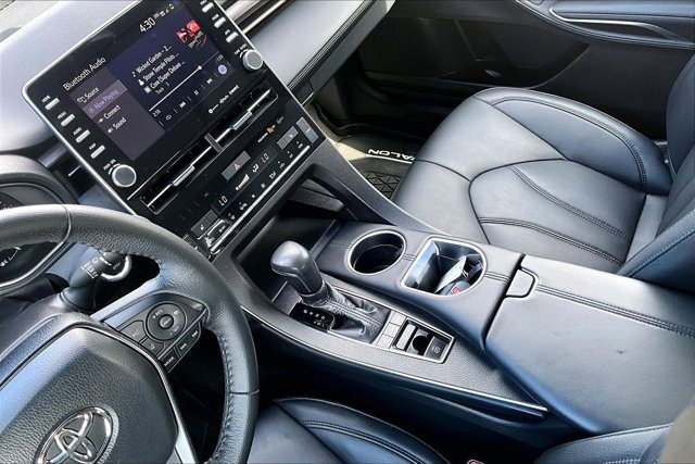 Used 2021 Toyota Avalon XLE FWD image 18