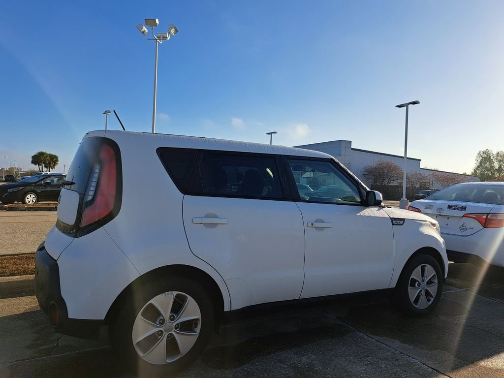 Used 2016 Kia Soul Base image 4