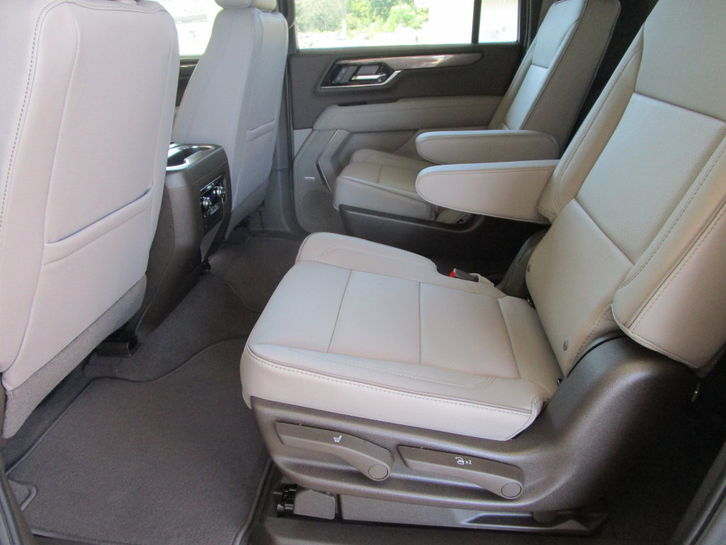 New 2027 GMC Yukon XL Elevation w/ Technology Package RWD image 21