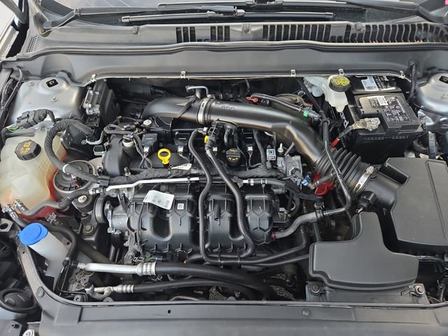 Used 2020 Ford Fusion SE image 30