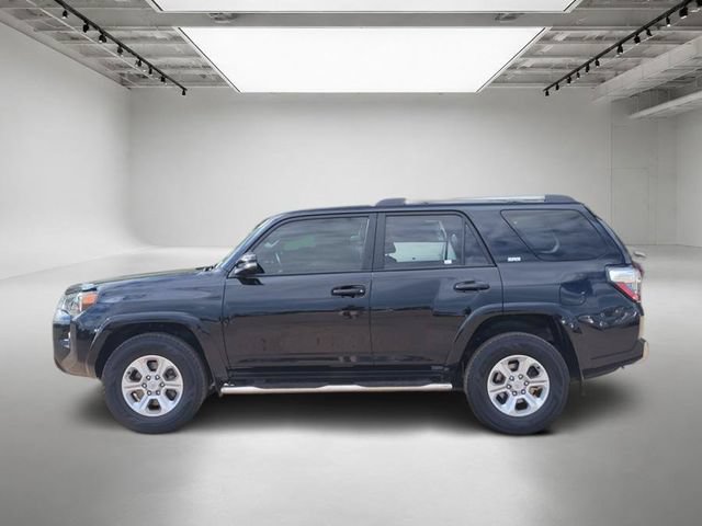 Used 2022 Toyota 4Runner SR5 Premium w/ Wilderness Package (TMS) AWD/4WD image 2