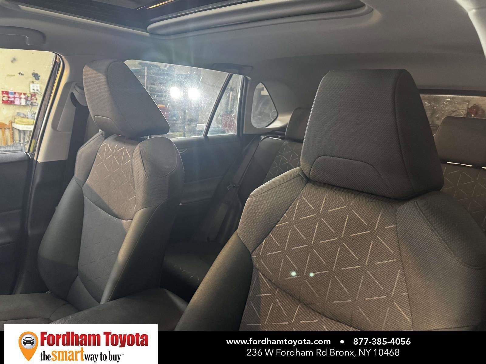 Used 2024 Toyota RAV4 XLE w/ Convenience Package image 16