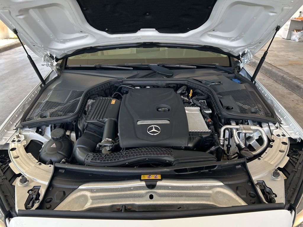 Used 2018 Mercedes-Benz C 300 4MATIC Sedan image 10