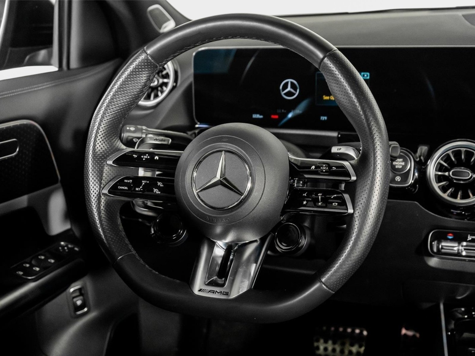 Used 2024 Mercedes-Benz GLA 35 AMG 4MATIC image 49