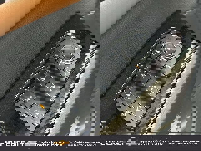 Used 2022 Nissan Pathfinder Platinum w/ Cargo Package FWD image 30