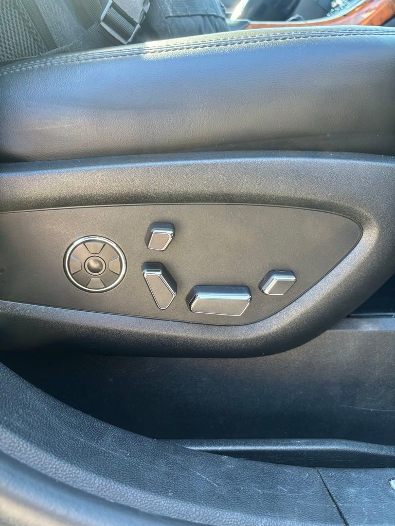 Used 2020 Lincoln Nautilus Reserve w/ Equipment Group 202A image 13