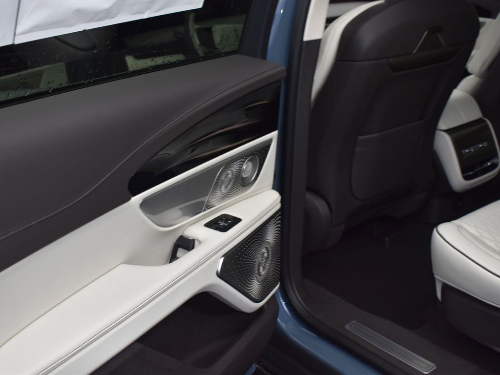New 2026 Lincoln Nautilus Black Label image 12
