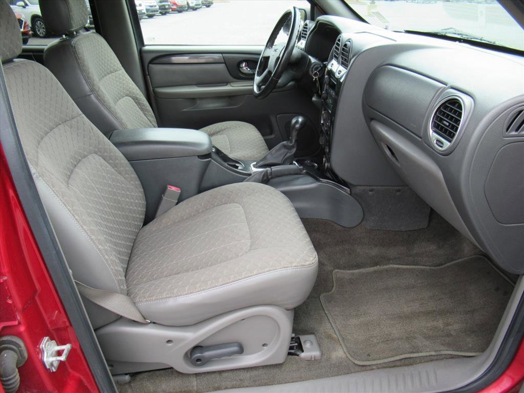 Used 2004 GMC Envoy XUV SLE w/ 1SB Preferred Equipment Group image 10