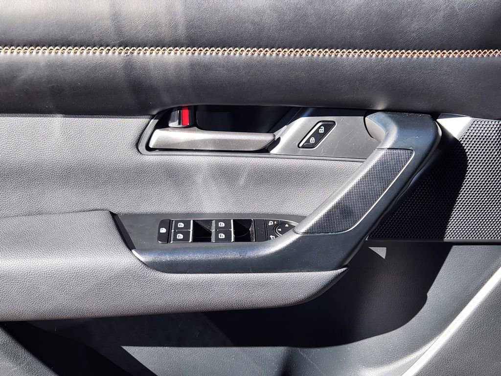 Used 2025 MAZDA CX-50 AWD 2.5 Hybrid w/ Premium Pkg image 3