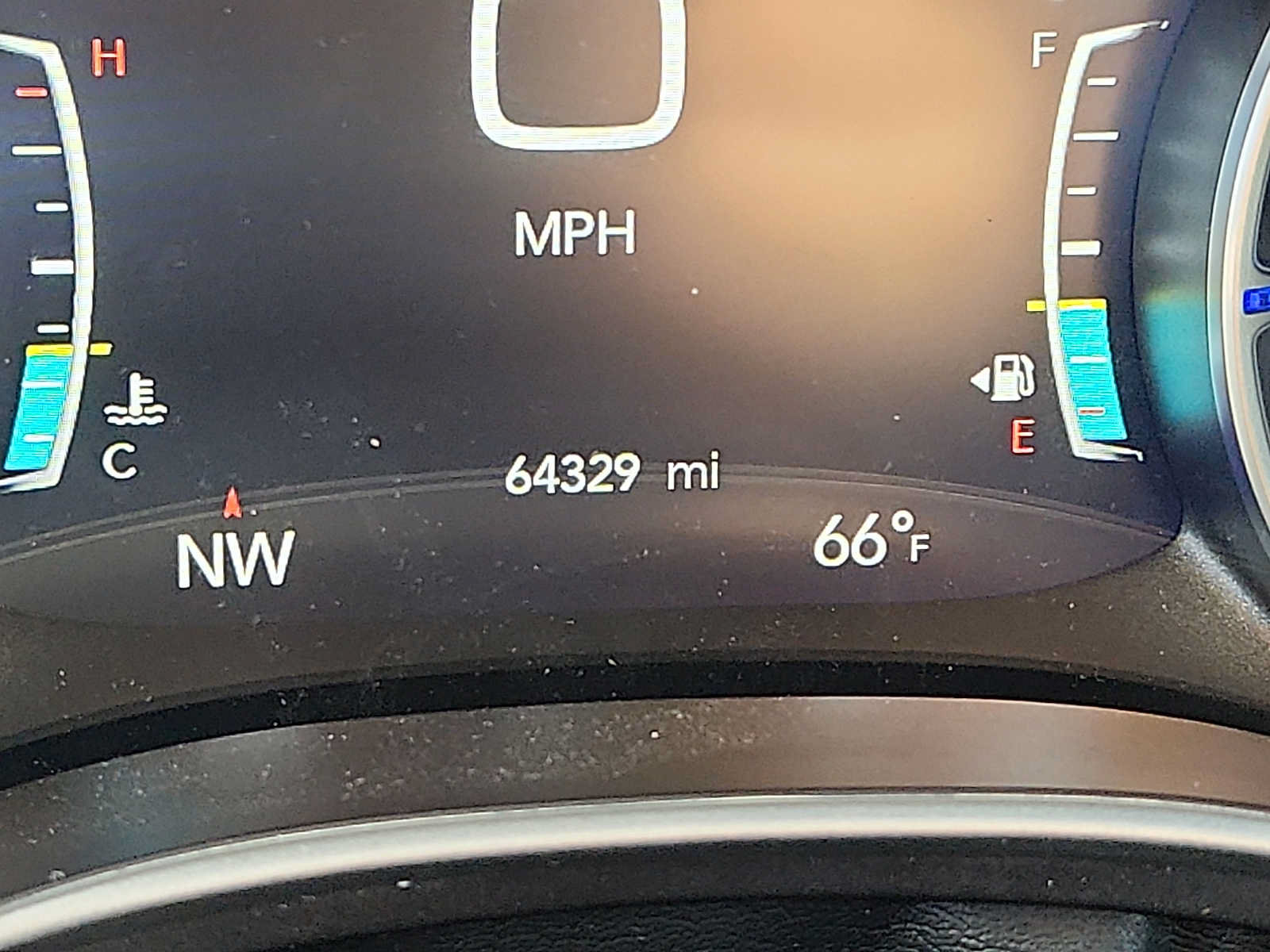 Used 2024 Chrysler Pacifica Touring-L FWD image 19