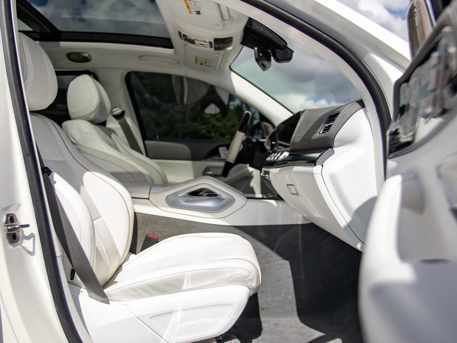 Used 2022 Mercedes-Benz Maybach GLS 600 4MATIC image 49