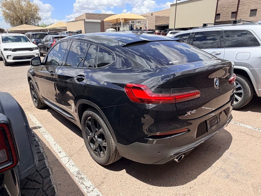 Used 2021 BMW X4 xDrive30i w/ Premium Package AWD/4WD image 3