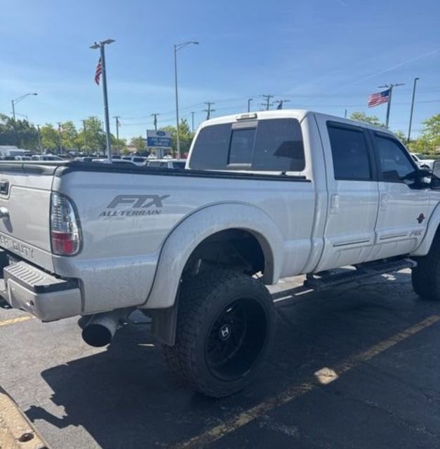 Used 2015 Ford F250 Lariat w/ Lariat Ultimate Package AWD/4WD image 12