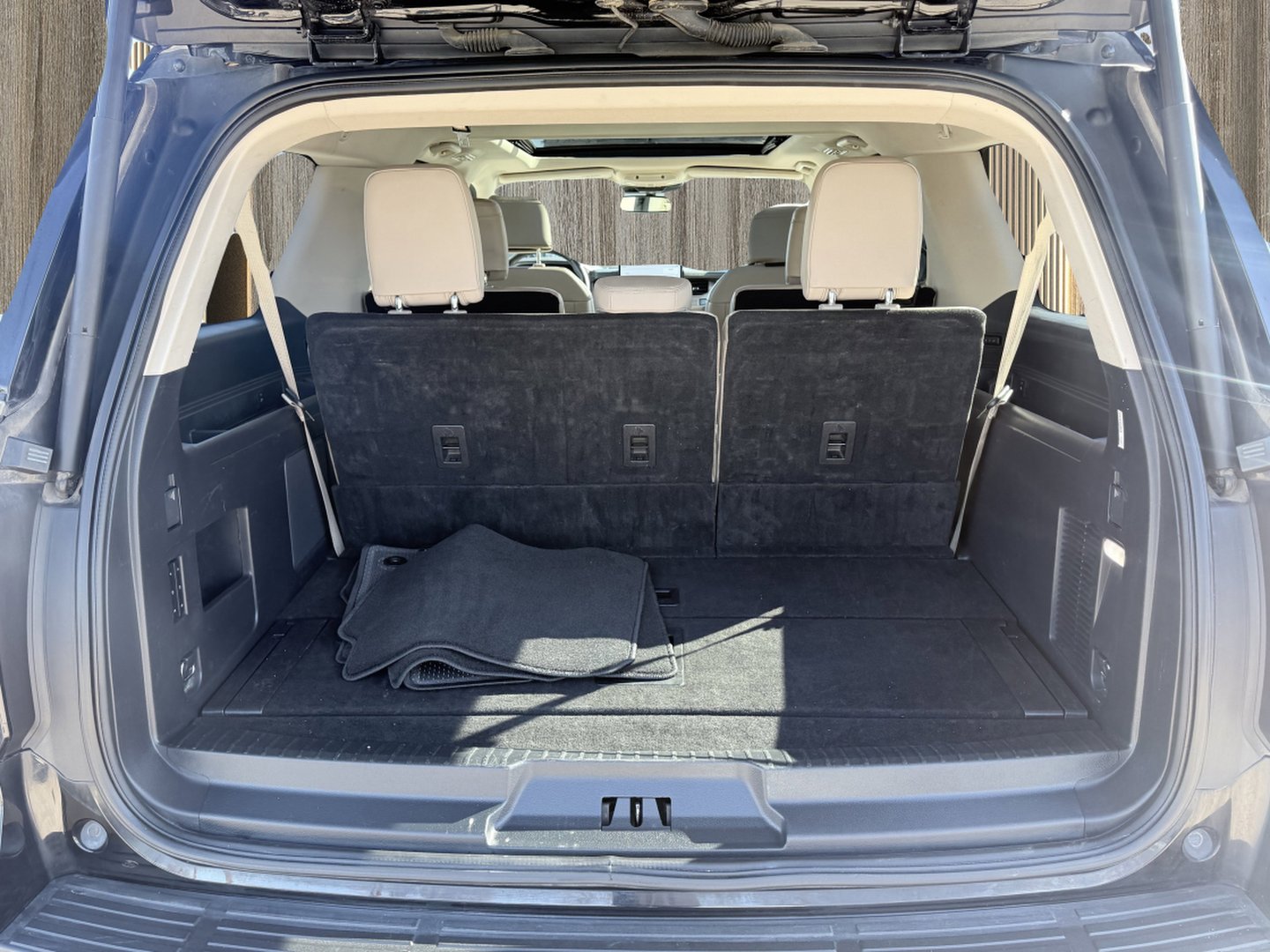 Used 2024 Ford Expedition Max Limited image 14