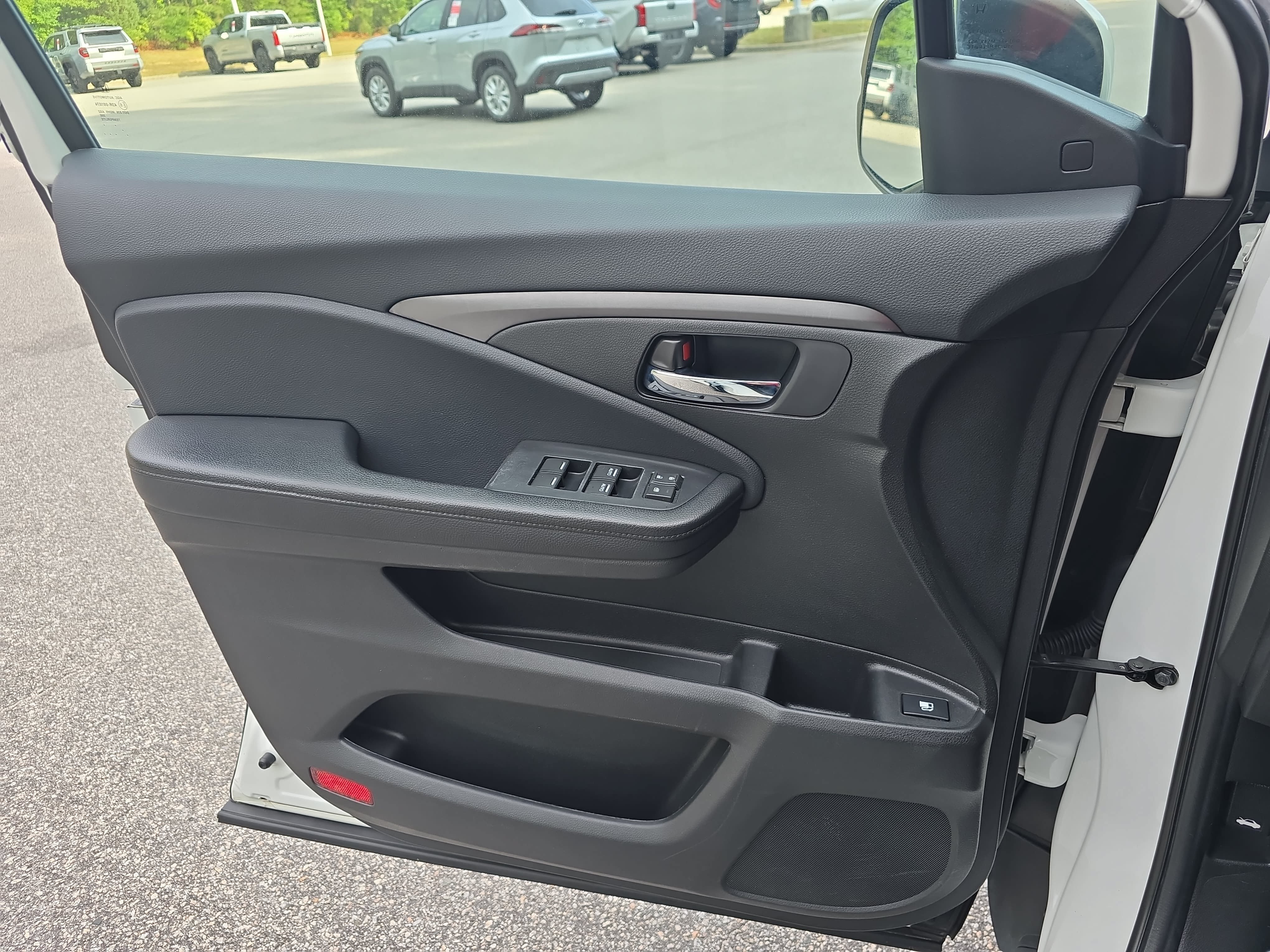 Used 2020 Honda Pilot EX image 27